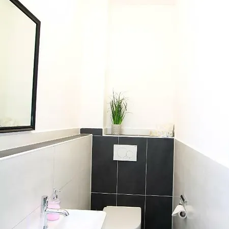 Ferienwohnung Kira In *