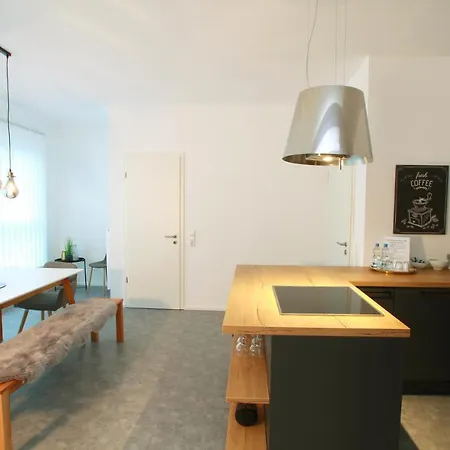 Ferienwohnung Kira In Φριντρισχάφεν