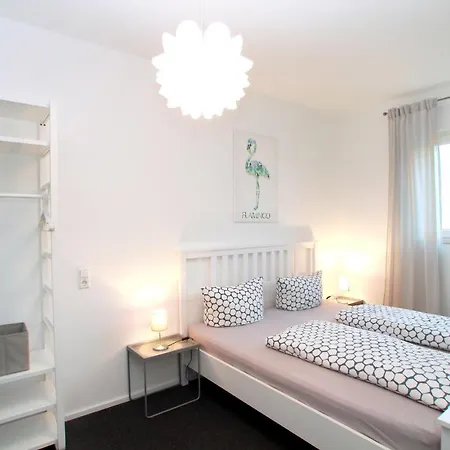 Ferienwohnung Kira In Φριντρισχάφεν